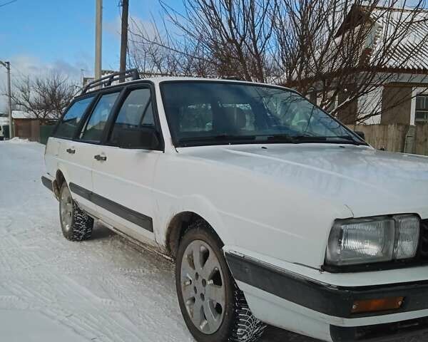 Белый Фольксваген Пассат, объемом двигателя 1.8 л и пробегом 320 тыс. км за 1200 $, фото 1 на Automoto.ua