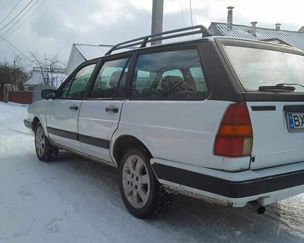 Білий Фольксваген Пассат, об'ємом двигуна 1.8 л та пробігом 280 тис. км за 1250 $, фото 1 на Automoto.ua