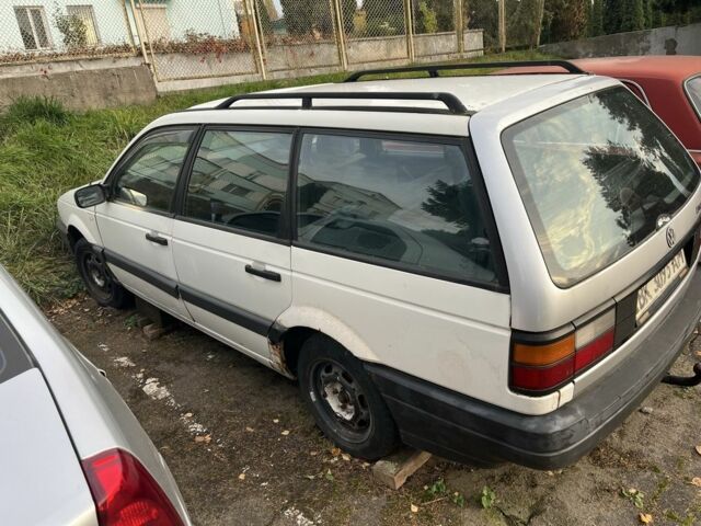 Білий Фольксваген Пассат, об'ємом двигуна 1.8 л та пробігом 3 тис. км за 525 $, фото 1 на Automoto.ua