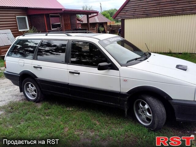 Білий Фольксваген Пассат, об'ємом двигуна 2 л та пробігом 0 тис. км за 2000 $, фото 1 на Automoto.ua