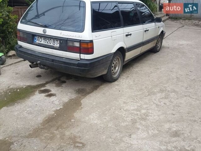 Белый Фольксваген Пассат, объемом двигателя 1.6 л и пробегом 900 тыс. км за 1200 $, фото 1 на Automoto.ua