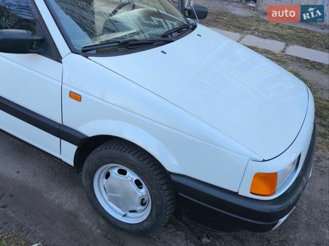 Білий Фольксваген Пассат, об'ємом двигуна 1.78 л та пробігом 300 тис. км за 2500 $, фото 1 на Automoto.ua