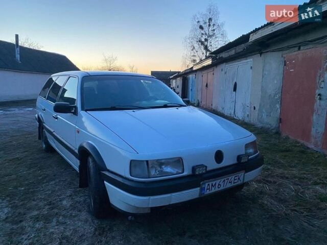 Белый Фольксваген Пассат, объемом двигателя 1.8 л и пробегом 466 тыс. км за 1400 $, фото 1 на Automoto.ua