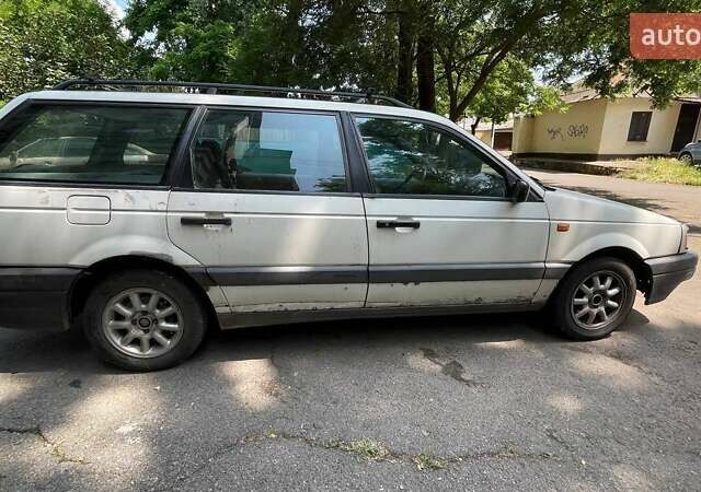 Білий Фольксваген Пассат, об'ємом двигуна 1.9 л та пробігом 387 тис. км за 1900 $, фото 1 на Automoto.ua