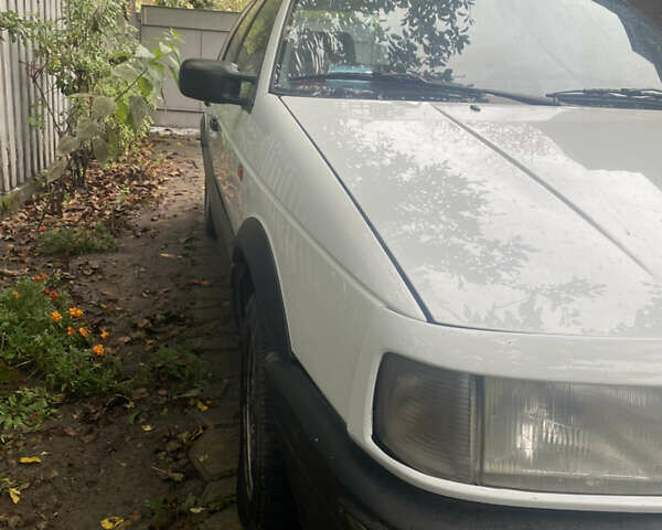 Белый Фольксваген Пассат, объемом двигателя 2 л и пробегом 436 тыс. км за 2500 $, фото 1 на Automoto.ua