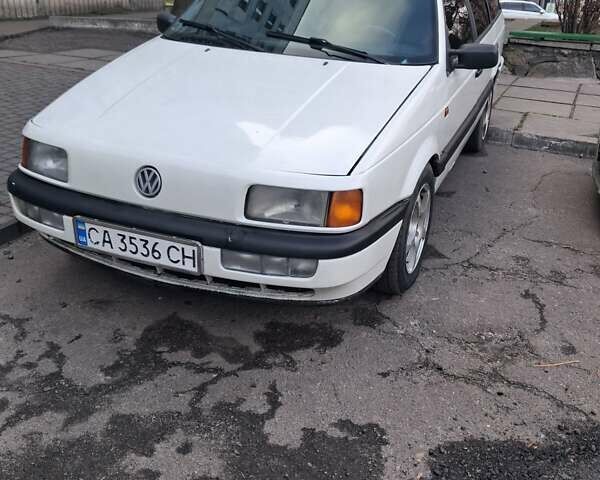 Белый Фольксваген Пассат, объемом двигателя 1.9 л и пробегом 340 тыс. км за 1500 $, фото 1 на Automoto.ua