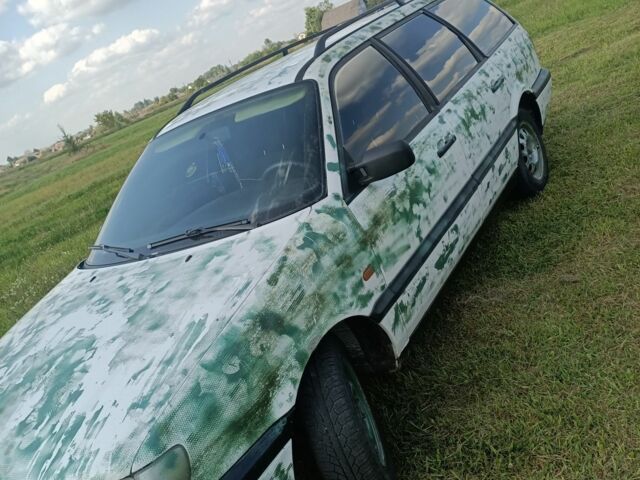 Белый Фольксваген Пассат, объемом двигателя 1.9 л и пробегом 200 тыс. км за 1400 $, фото 1 на Automoto.ua