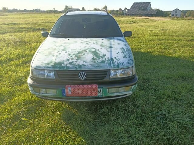 Белый Фольксваген Пассат, объемом двигателя 1.9 л и пробегом 200 тыс. км за 1150 $, фото 1 на Automoto.ua