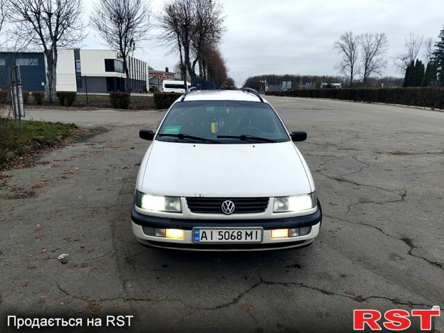 Білий Фольксваген Пассат, об'ємом двигуна 1.8 л та пробігом 531 тис. км за 2000 $, фото 1 на Automoto.ua