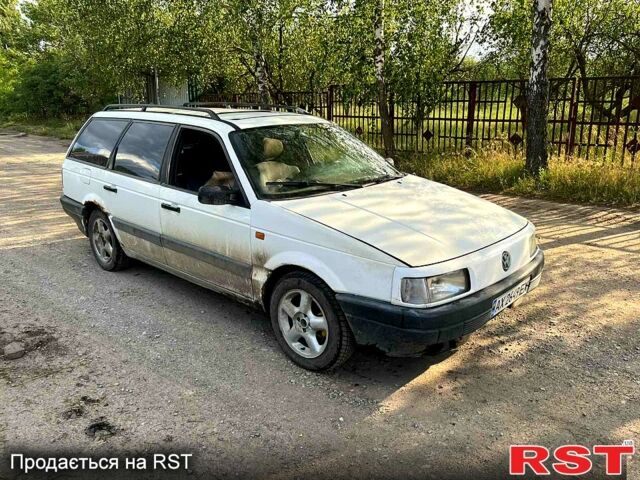 Белый Фольксваген Пассат, объемом двигателя 1.8 л и пробегом 165 тыс. км за 550 $, фото 1 на Automoto.ua