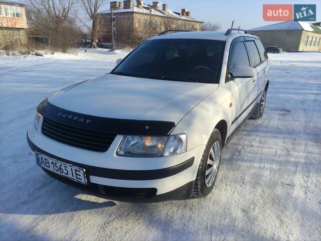 Белый Фольксваген Пассат, объемом двигателя 1.9 л и пробегом 280 тыс. км за 2900 $, фото 1 на Automoto.ua