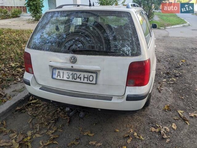 Белый Фольксваген Пассат, объемом двигателя 1.6 л и пробегом 364 тыс. км за 3000 $, фото 1 на Automoto.ua