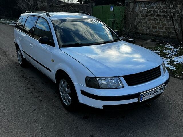 Белый Фольксваген Пассат, объемом двигателя 1.9 л и пробегом 185 тыс. км за 1999 $, фото 1 на Automoto.ua