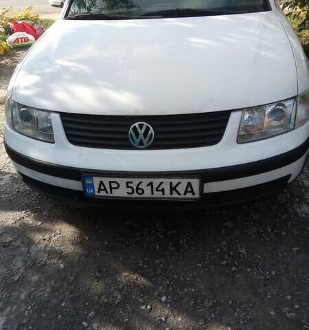 Белый Фольксваген Пассат, объемом двигателя 1.9 л и пробегом 591 тыс. км за 4000 $, фото 1 на Automoto.ua