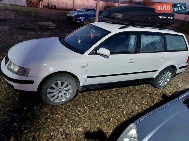 Білий Фольксваген Пассат, об'ємом двигуна 1.8 л та пробігом 469 тис. км за 3900 $, фото 1 на Automoto.ua