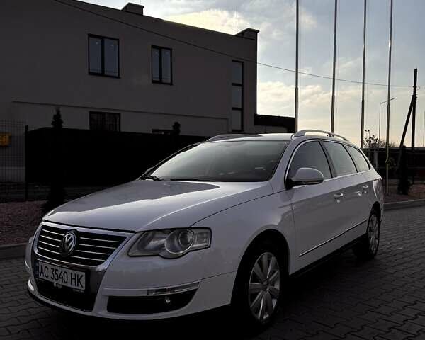 Білий Фольксваген Пассат, об'ємом двигуна 2 л та пробігом 303 тис. км за 5900 $, фото 1 на Automoto.ua