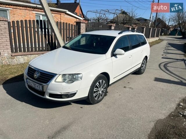 Белый Фольксваген Пассат, объемом двигателя 1.97 л и пробегом 340 тыс. км за 6000 $, фото 1 на Automoto.ua