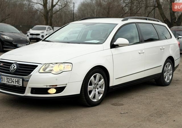 Белый Фольксваген Пассат, объемом двигателя 1.8 л и пробегом 229 тыс. км за 6300 $, фото 1 на Automoto.ua