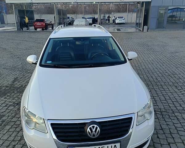 Белый Фольксваген Пассат, объемом двигателя 1.4 л и пробегом 157 тыс. км за 5500 $, фото 1 на Automoto.ua