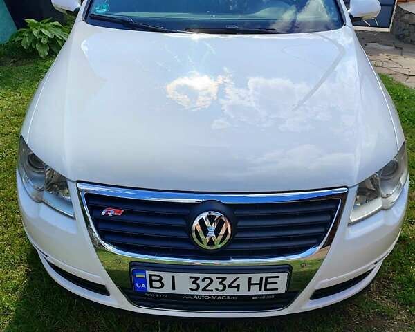Білий Фольксваген Пассат, об'ємом двигуна 1.8 л та пробігом 228 тис. км за 7000 $, фото 1 на Automoto.ua