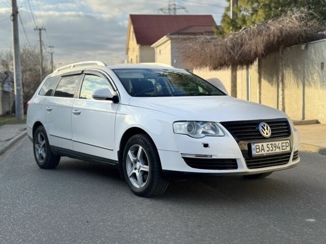 Білий Фольксваген Пассат, об'ємом двигуна 1.4 л та пробігом 250 тис. км за 2900 $, фото 1 на Automoto.ua