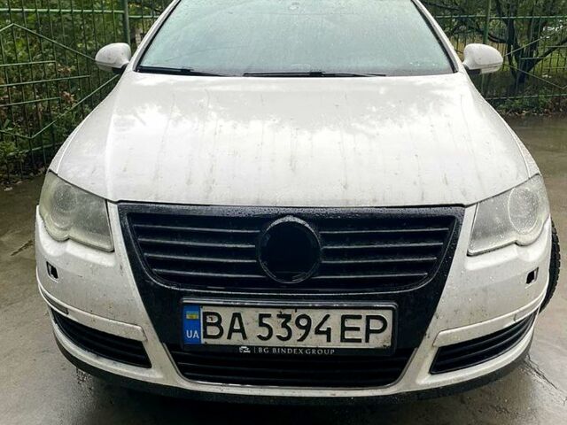 Белый Фольксваген Пассат, объемом двигателя 1.4 л и пробегом 33400 тыс. км за 3900 $, фото 1 на Automoto.ua