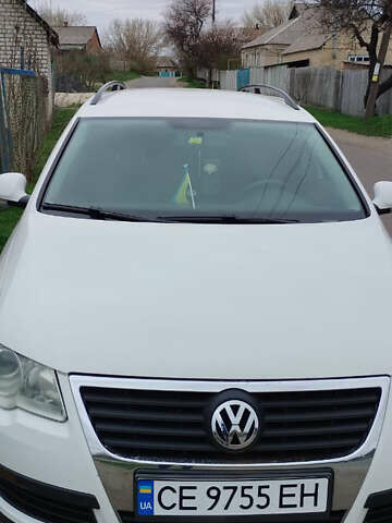 Белый Фольксваген Пассат, объемом двигателя 1.8 л и пробегом 234 тыс. км за 6900 $, фото 1 на Automoto.ua