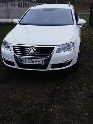 Белый Фольксваген Пассат, объемом двигателя 2 л и пробегом 266 тыс. км за 7000 $, фото 1 на Automoto.ua