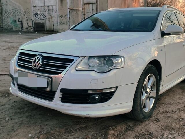 Белый Фольксваген Пассат, объемом двигателя 1.8 л и пробегом 250 тыс. км за 7500 $, фото 1 на Automoto.ua
