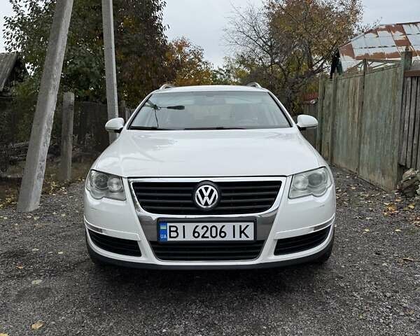 Белый Фольксваген Пассат, объемом двигателя 1.39 л и пробегом 174 тыс. км за 7500 $, фото 1 на Automoto.ua