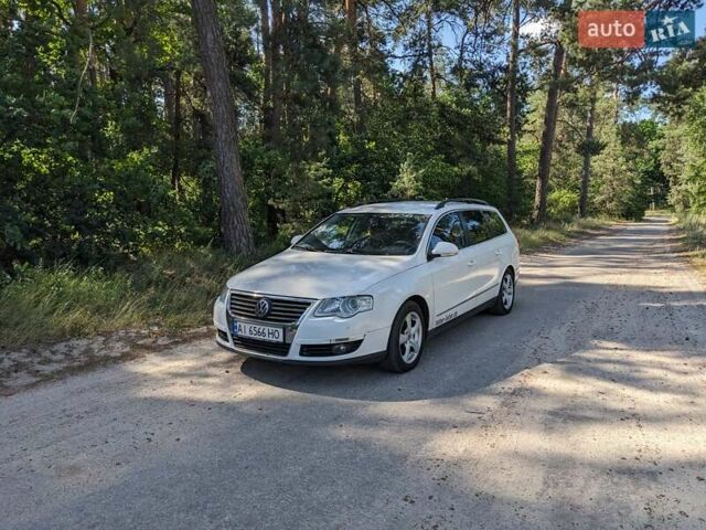 Белый Фольксваген Пассат, объемом двигателя 2 л и пробегом 300 тыс. км за 8500 $, фото 1 на Automoto.ua