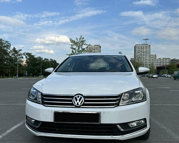 Белый Фольксваген Пассат, объемом двигателя 1.97 л и пробегом 272 тыс. км за 10900 $, фото 1 на Automoto.ua