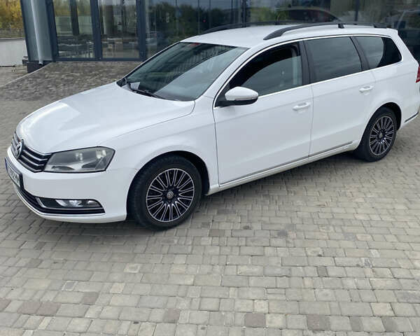 Белый Фольксваген Пассат, объемом двигателя 1.6 л и пробегом 312 тыс. км за 7900 $, фото 1 на Automoto.ua