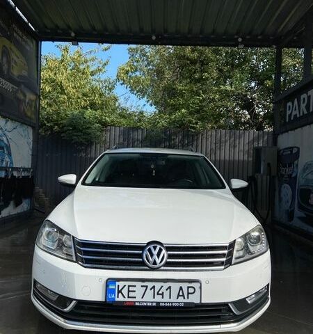 Белый Фольксваген Пассат, объемом двигателя 1.97 л и пробегом 281 тыс. км за 10900 $, фото 1 на Automoto.ua