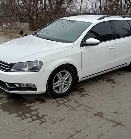 Белый Фольксваген Пассат, объемом двигателя 2 л и пробегом 314 тыс. км за 10000 $, фото 1 на Automoto.ua