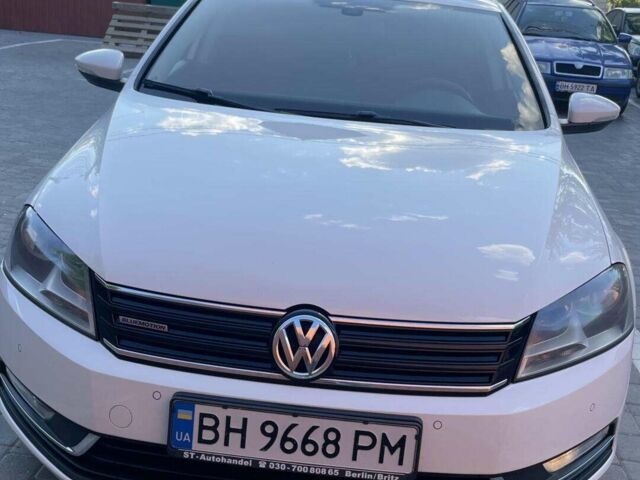 Білий Фольксваген Пассат, об'ємом двигуна 1.6 л та пробігом 215 тис. км за 10000 $, фото 1 на Automoto.ua