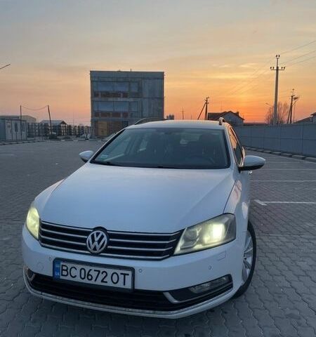 Білий Фольксваген Пассат, об'ємом двигуна 2 л та пробігом 262 тис. км за 10000 $, фото 1 на Automoto.ua