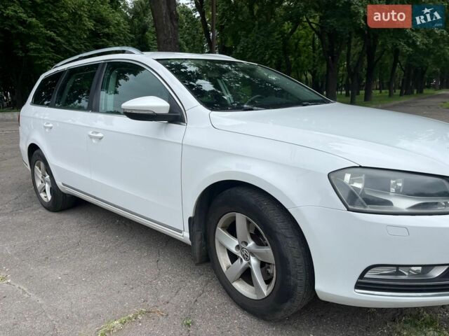 Білий Фольксваген Пассат, об'ємом двигуна 1.4 л та пробігом 290 тис. км за 6999 $, фото 1 на Automoto.ua