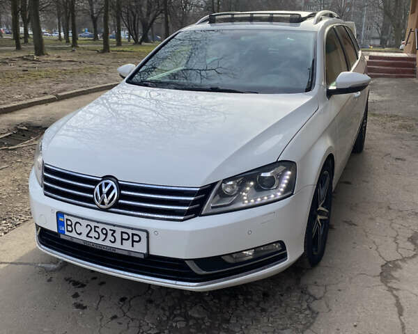 Белый Фольксваген Пассат, объемом двигателя 1.97 л и пробегом 265 тыс. км за 10900 $, фото 1 на Automoto.ua