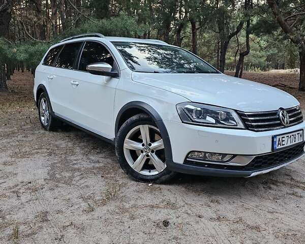 Белый Фольксваген Пассат, объемом двигателя 1.97 л и пробегом 305 тыс. км за 13800 $, фото 1 на Automoto.ua