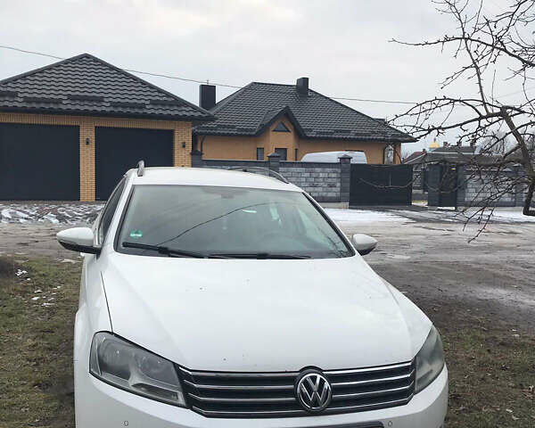 Білий Фольксваген Пассат, об'ємом двигуна 1.97 л та пробігом 295 тис. км за 10600 $, фото 1 на Automoto.ua