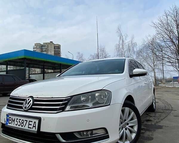 Белый Фольксваген Пассат, объемом двигателя 2 л и пробегом 350 тыс. км за 9491 $, фото 1 на Automoto.ua