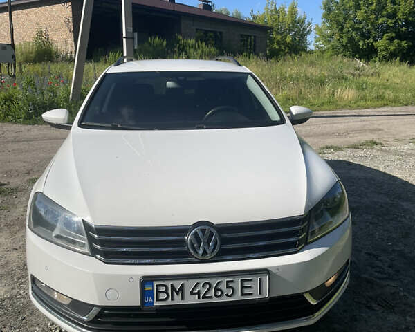Белый Фольксваген Пассат, объемом двигателя 1.8 л и пробегом 225 тыс. км за 10500 $, фото 1 на Automoto.ua