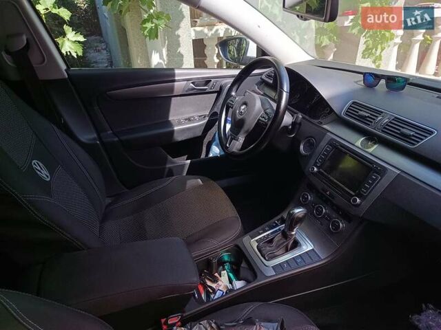 Білий Фольксваген Пассат, об'ємом двигуна 2 л та пробігом 262 тис. км за 12200 $, фото 1 на Automoto.ua