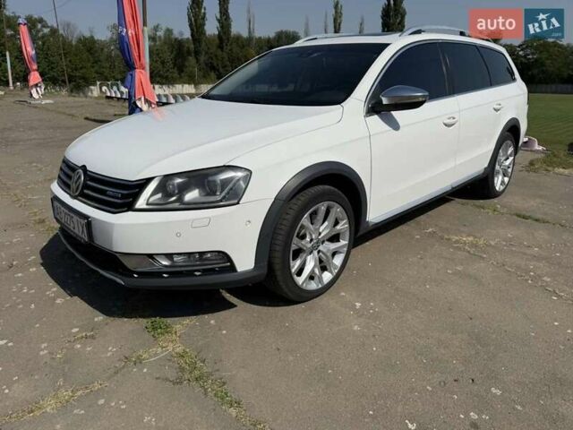 Белый Фольксваген Пассат, объемом двигателя 1.97 л и пробегом 340 тыс. км за 12999 $, фото 1 на Automoto.ua