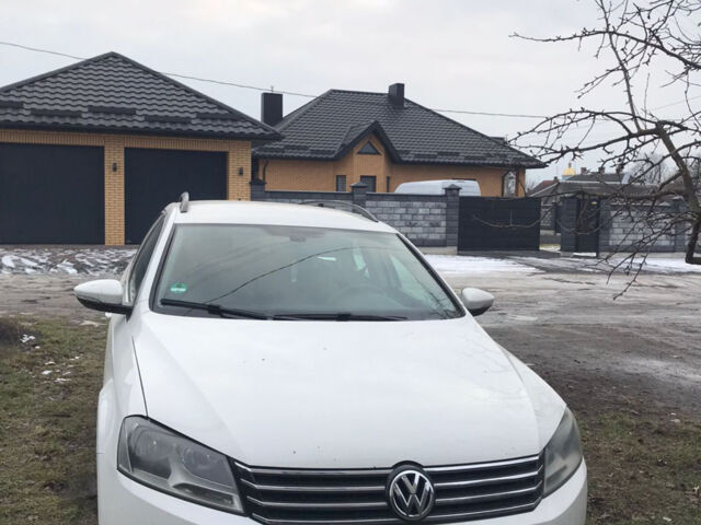 Білий Фольксваген Пассат, об'ємом двигуна 1.97 л та пробігом 295 тис. км за 10600 $, фото 1 на Automoto.ua