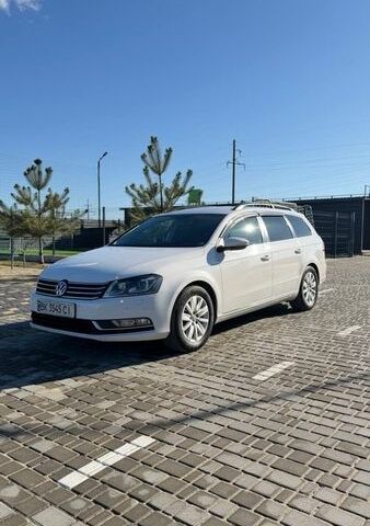 Білий Фольксваген Пассат, об'ємом двигуна 2 л та пробігом 352 тис. км за 11000 $, фото 1 на Automoto.ua