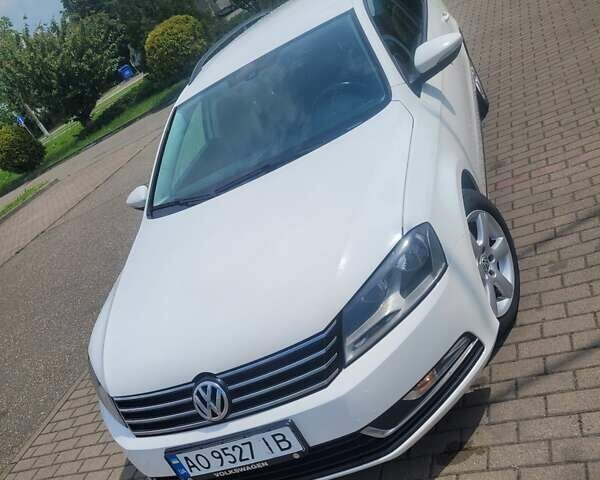 Білий Фольксваген Пассат, об'ємом двигуна 1.97 л та пробігом 270 тис. км за 11000 $, фото 1 на Automoto.ua