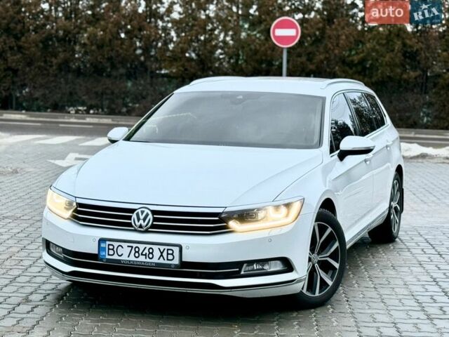 Белый Фольксваген Пассат, объемом двигателя 2 л и пробегом 252 тыс. км за 14890 $, фото 1 на Automoto.ua