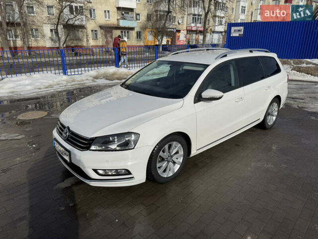 Белый Фольксваген Пассат, объемом двигателя 1.97 л и пробегом 264 тыс. км за 10999 $, фото 1 на Automoto.ua